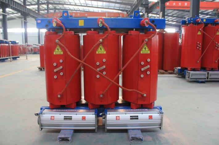 一般北京創(chuàng)聯(lián)匯通電氣全鋁的干式變壓器800kva價(jià)格是33900元，全銅的800kva干式變壓器價(jià)格是65000元。